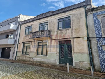 Moradia T5 para Venda em Póvoa de Varzim, Beiriz e Argivai