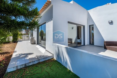 Moradia T6 para Venda em Albufeira e Olhos de Água