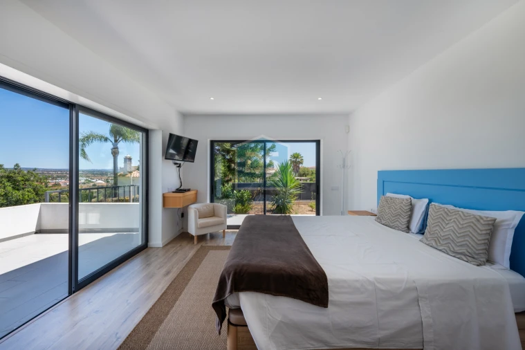 Moradia T6 para Venda em Albufeira e Olhos de Água Foto 28