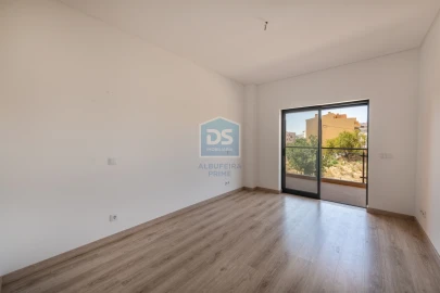 Apartamento T3 para Venda em Loule (São Clemente)