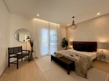 Moradia T4 para Venda em Quarteira