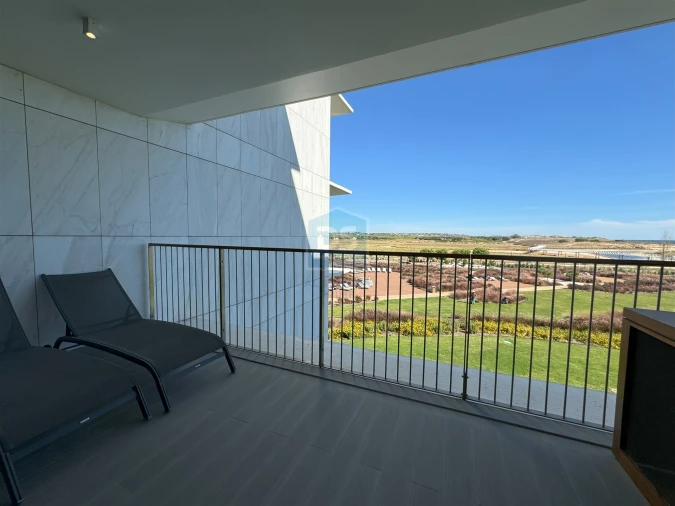 Apartamento T2 para Venda em Armação de Pera Foto 7