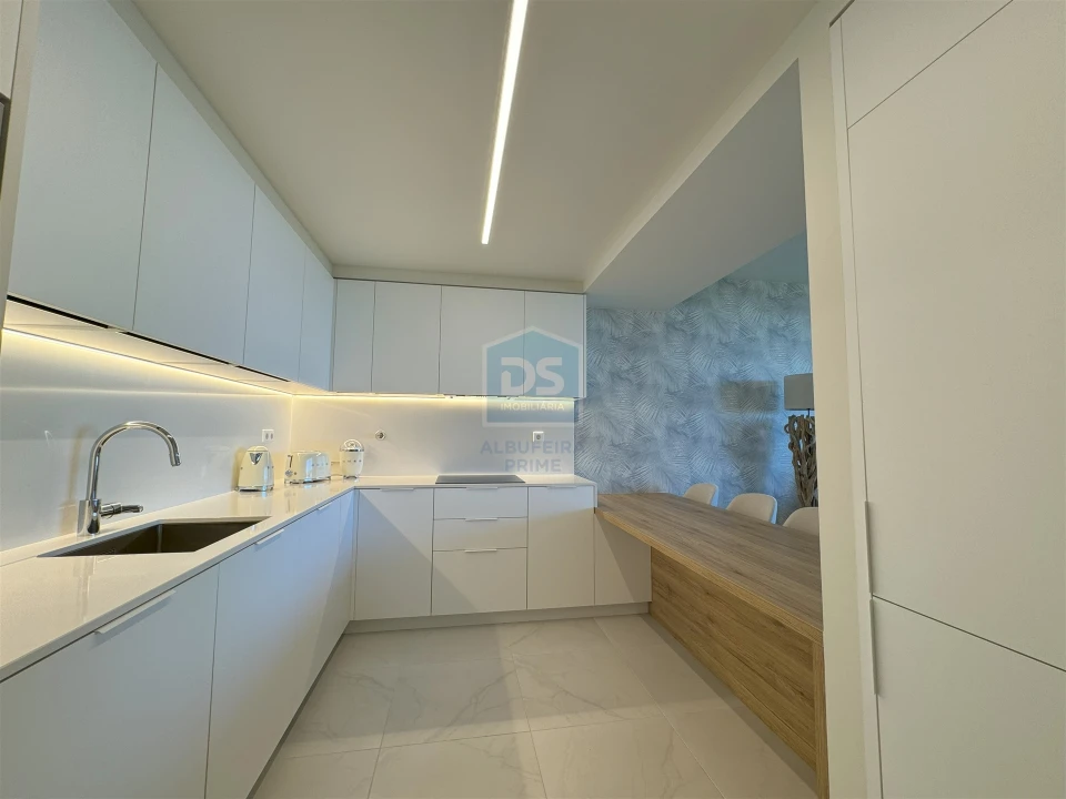 Apartamento T2 para Venda em Armação de Pera Foto 3