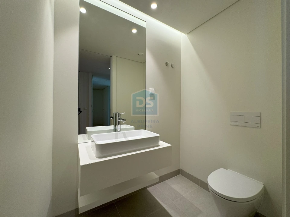 Apartamento T2 para Venda em Armação de Pera Foto 10