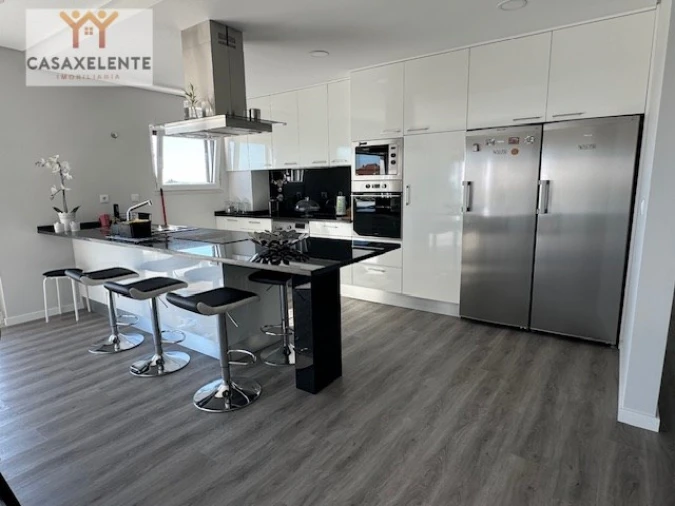 Apartamento T3 para Venda em Pontinha e Famões Foto 8