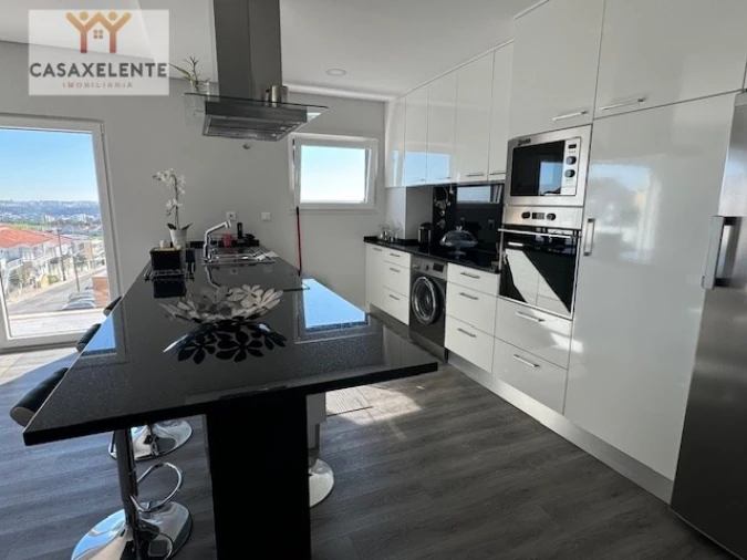 Apartamento T3 para Venda em Pontinha e Famões Foto 4