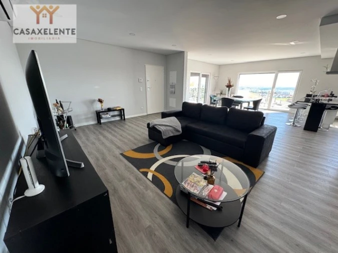 Apartamento T3 para Venda em Pontinha e Famões Foto 15