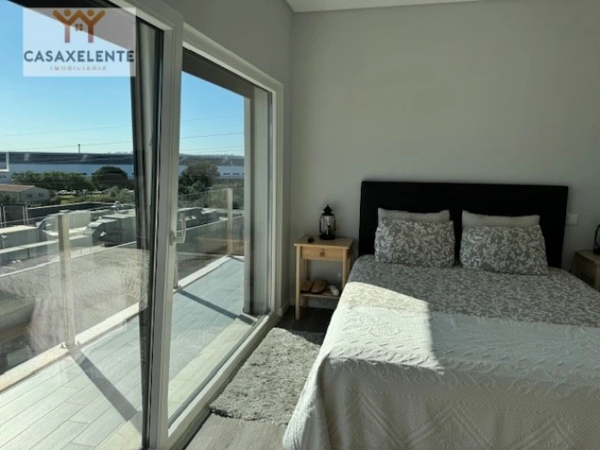 Apartamento T3 para Venda em Pontinha e Famões Foto 24