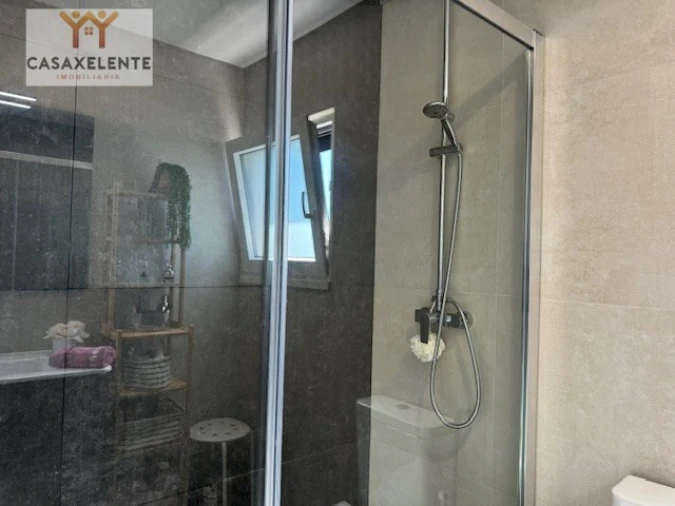 Apartamento T3 para Venda em Pontinha e Famões Foto 29