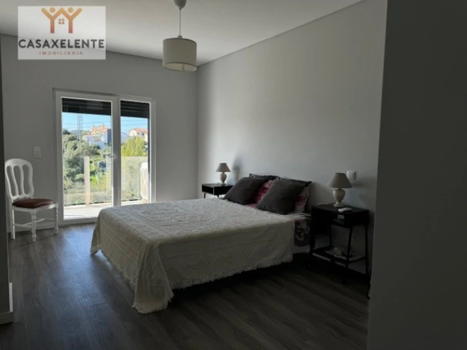 Apartamento T3 para Venda em Pontinha e Famões Foto 35