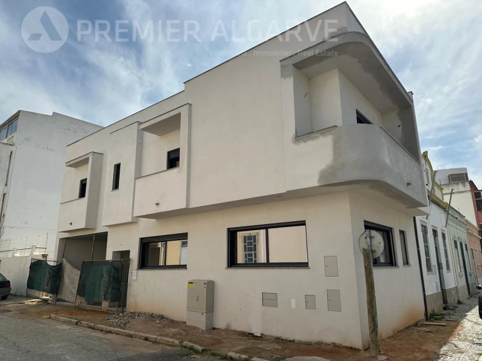 Moradia T3 para Venda em Faro (Sé e São Pedro) Foto 2