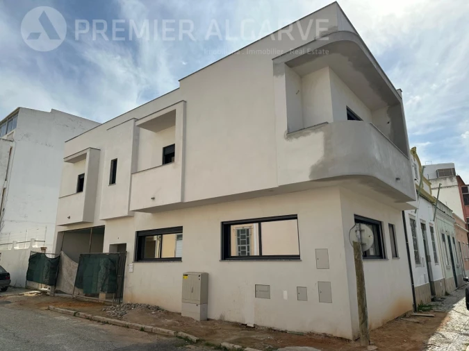 Moradia T3 para Venda em Faro (Sé e São Pedro) Foto 2