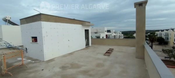 Moradia T3 para Venda em Moncarapacho e Fuseta