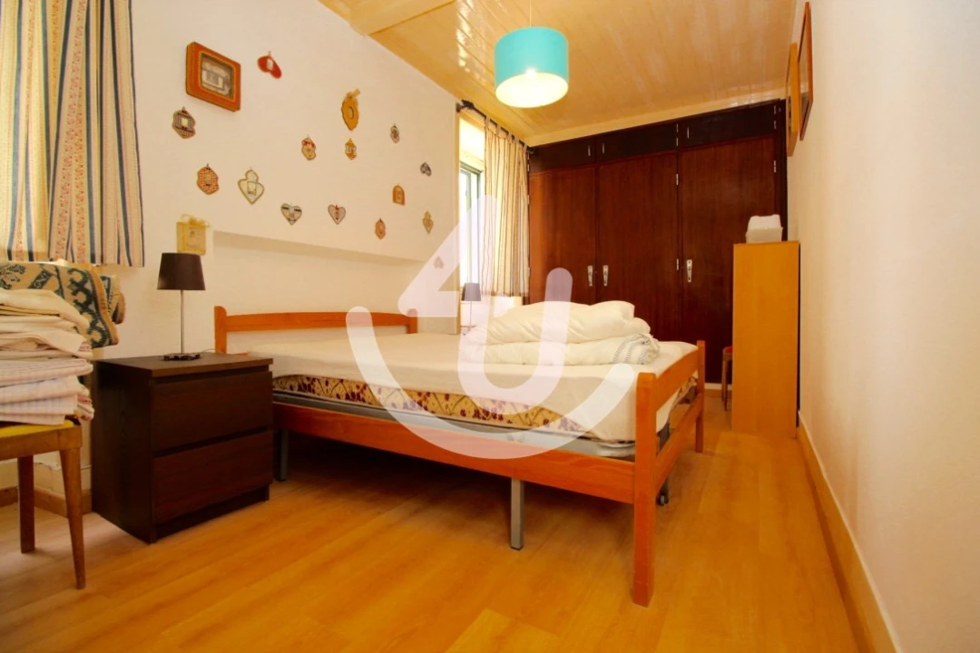 Prédio para Venda em São Martinho do Porto Foto 4