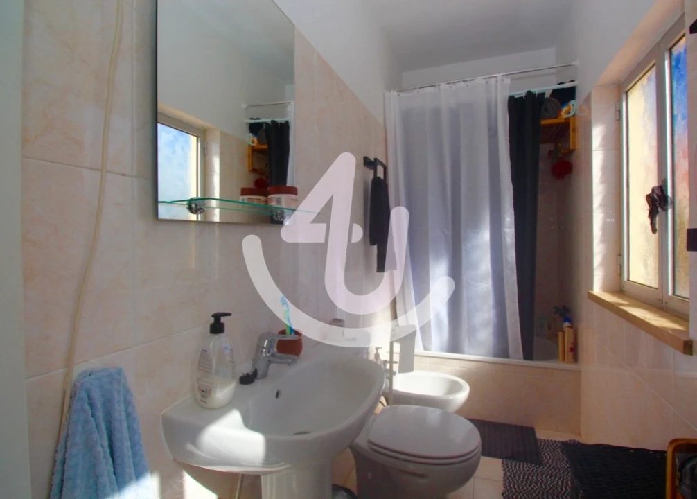 Prédio para Venda em São Martinho do Porto Foto 30