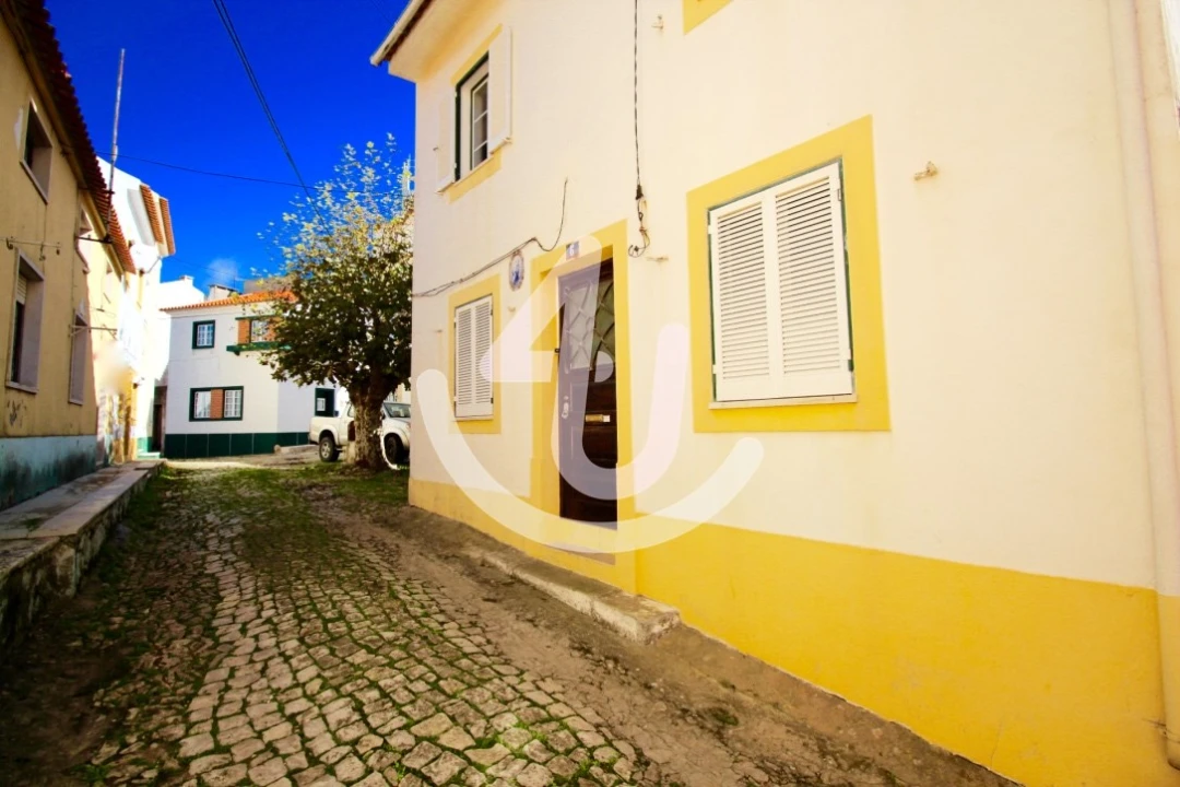 Prédio para Venda em São Martinho do Porto Foto 1