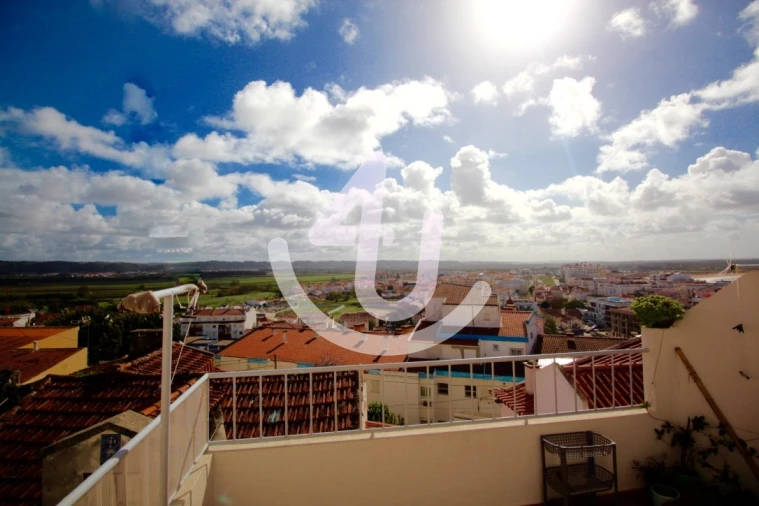 Prédio para Venda em São Martinho do Porto Foto 33