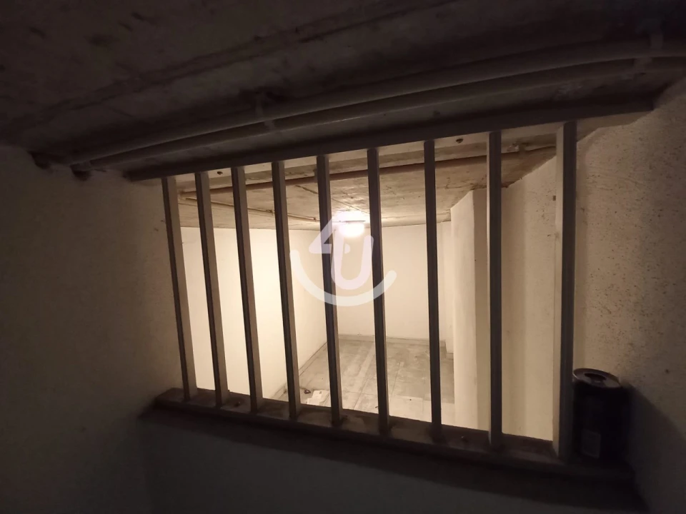 Armazém para Arrendamento em São Martinho do Porto Foto 3