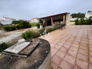 Moradia T4 para Venda em Tornada e Salir do Porto