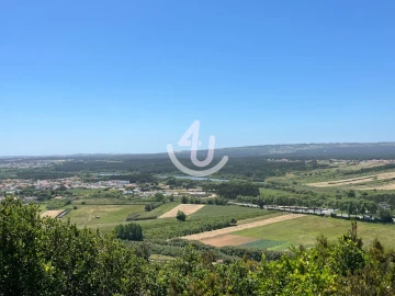 Moradia para Venda em Salir de Matos