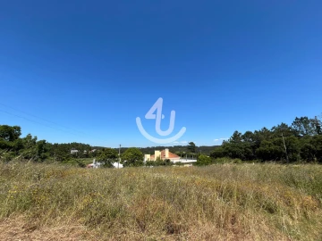 Moradia para Venda em Salir de Matos