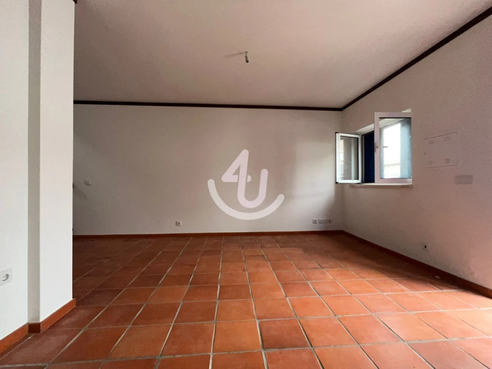 Garagem para Venda em Nazare Foto 7