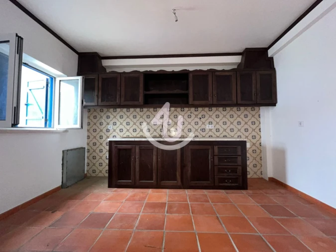 Garagem para Venda em Nazare Foto 3