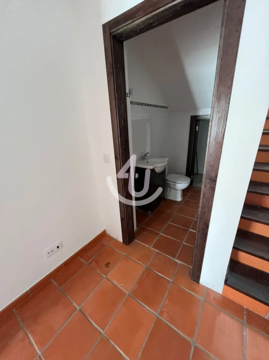 Garagem para Venda em Nazare Foto 8