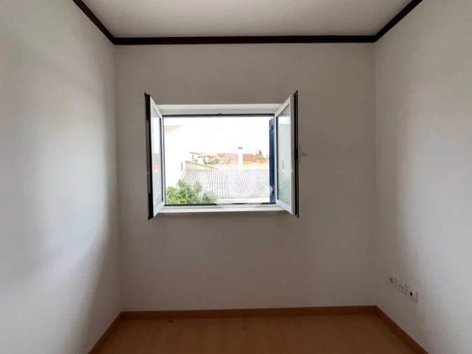 Garagem para Venda em Nazare Foto 27