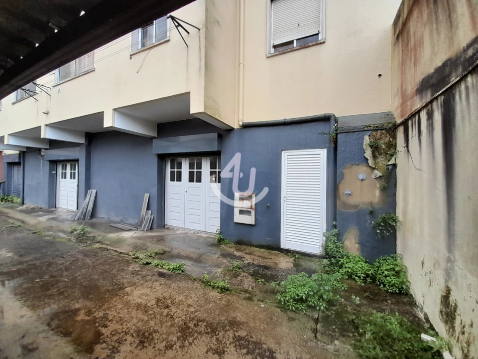 Armazém para Venda em Alcobaça e Vestiaria Foto 14