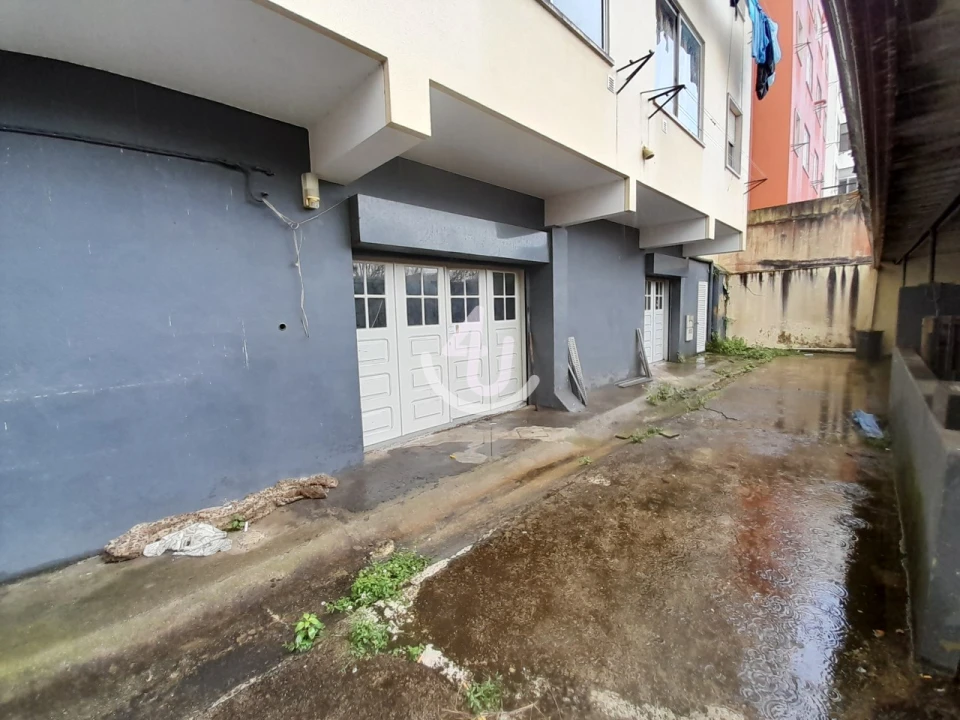 Armazém para Venda em Alcobaça e Vestiaria Foto 15