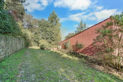 Moradia T5 para Venda em Oliveira do Douro