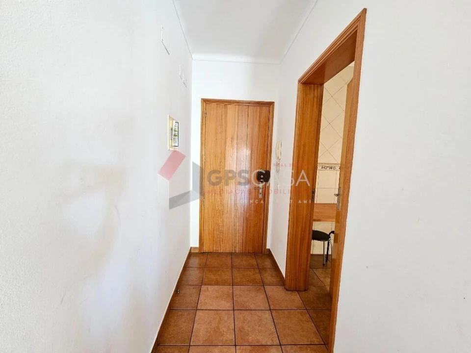 Apartamento T3 para Venda em Praia da Vitoria (Santa Cruz) Foto 10