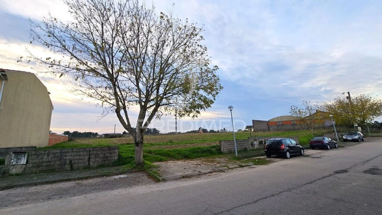 Terreno para Venda em Oliveirinha Foto 1