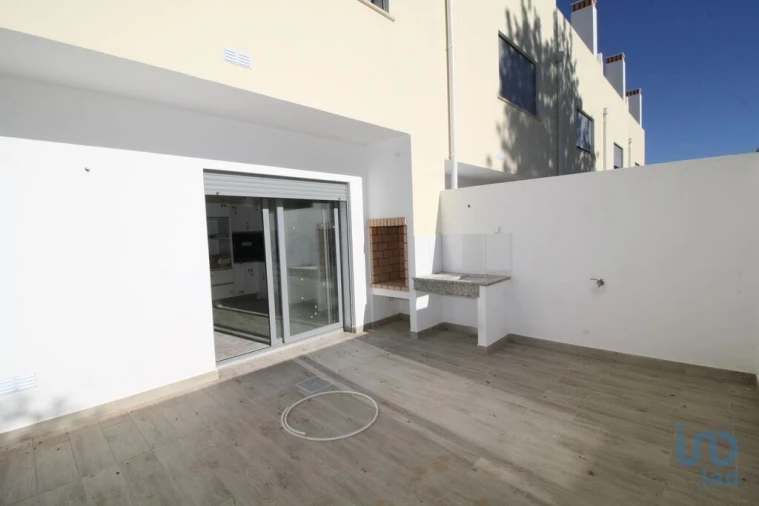 Moradia T3 para Venda em Tavira (Santa Maria e Santiago) Foto 9