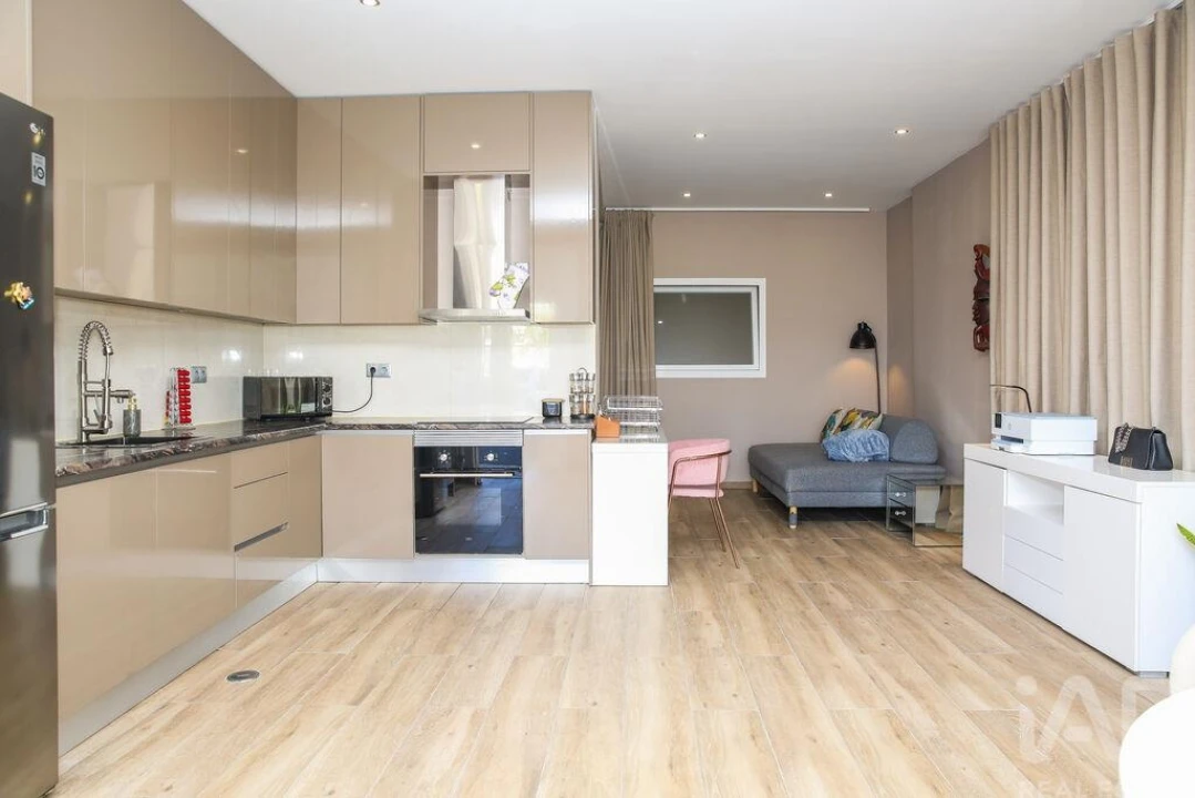 Apartamento T1 para Venda em Arruda dos Vinhos Foto 1