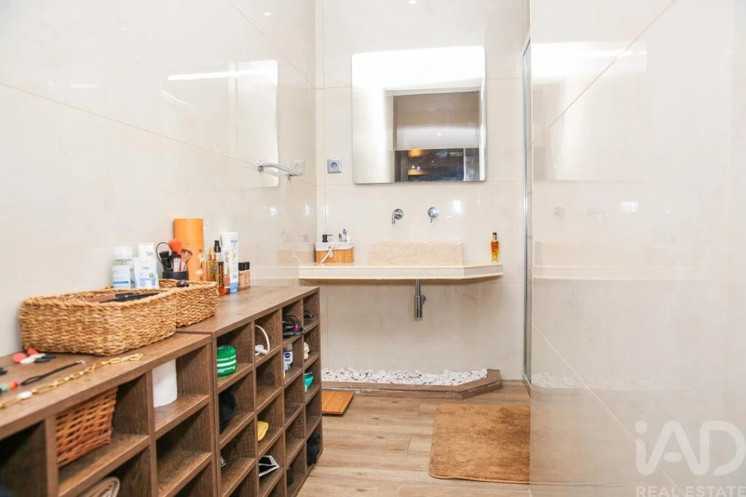 Apartamento T1 para Venda em Arruda dos Vinhos Foto 24