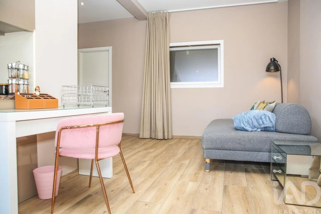 Apartamento T1 para Venda em Arruda dos Vinhos Foto 4