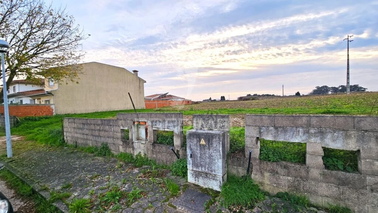Terreno para Venda em Oliveirinha Foto 2