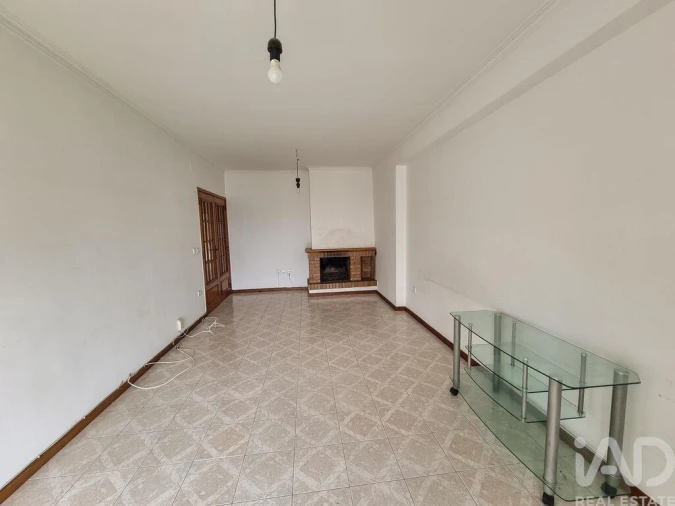 Apartamento T3 para Venda em Braga (Maximinos, Sé e Cividade) Foto 4