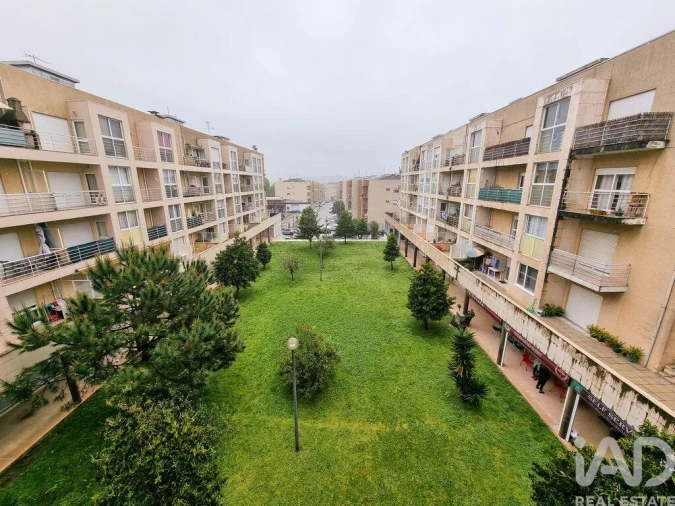 Apartamento T3 para Venda em Braga (Maximinos, Sé e Cividade) Foto 1