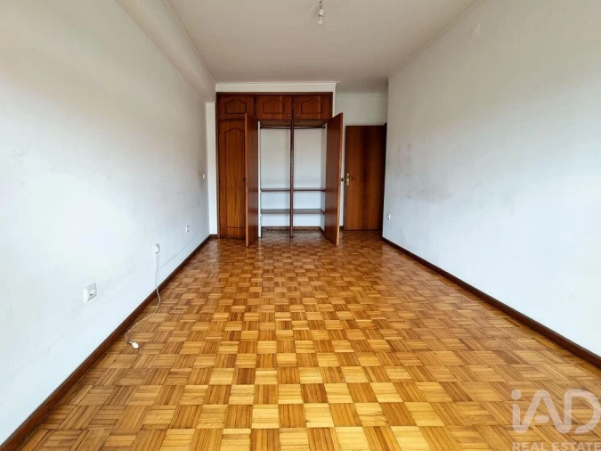 Apartamento T3 para Venda em Braga (Maximinos, Sé e Cividade) Foto 10