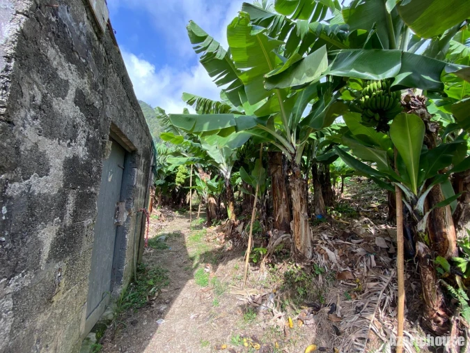 Prédio para Venda em Ribeira Quente Foto 8