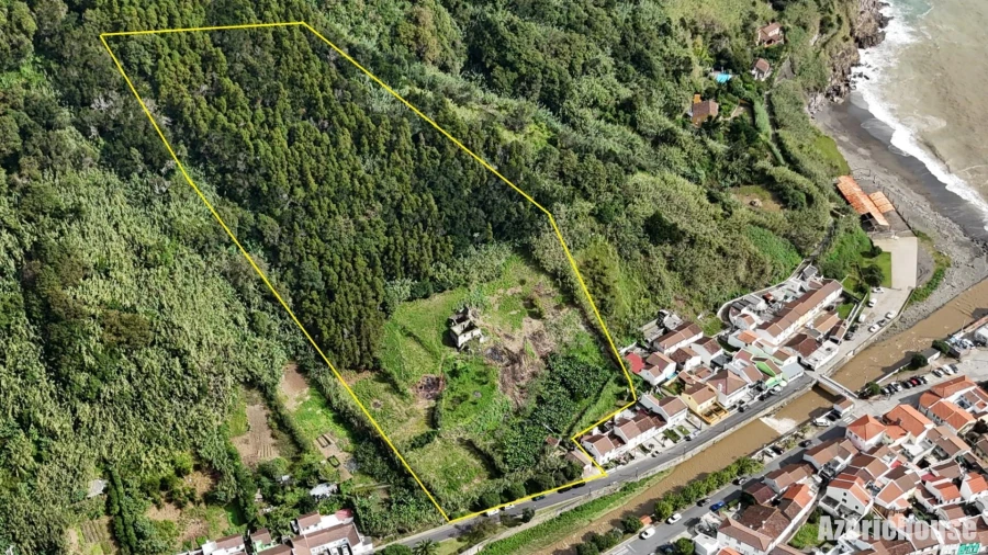 Prédio para Venda em Ribeira Quente Foto 3