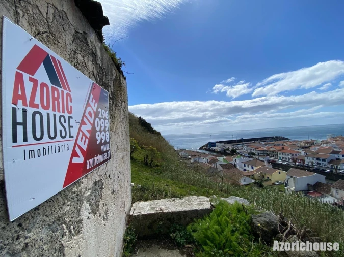 Prédio para Venda em Ribeira Quente Foto 2