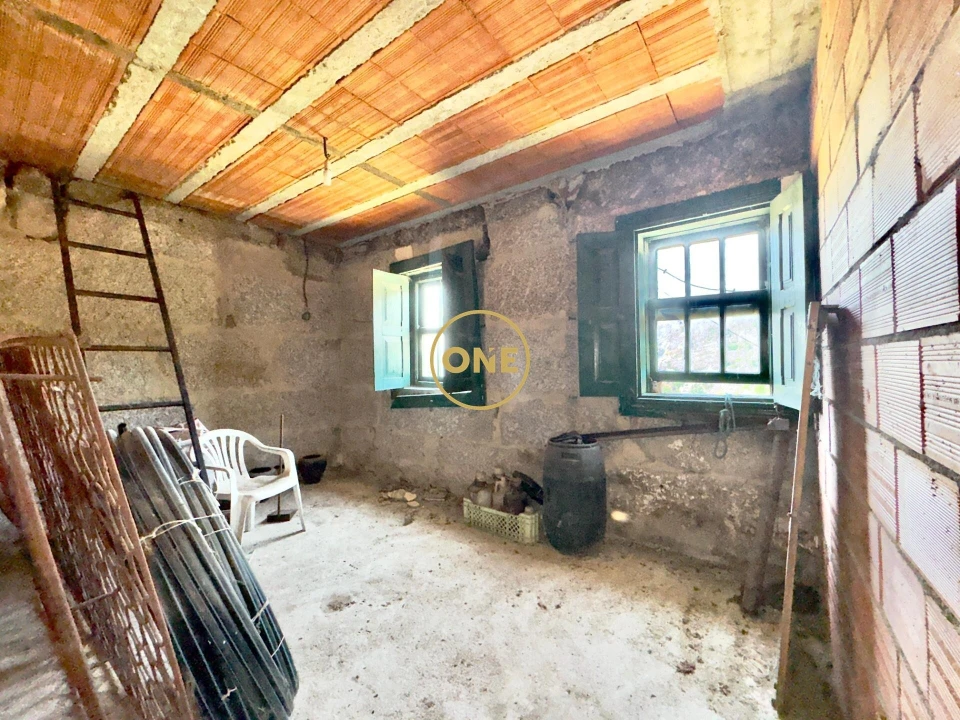 Moradia T3 para Venda em Viariz Foto 24