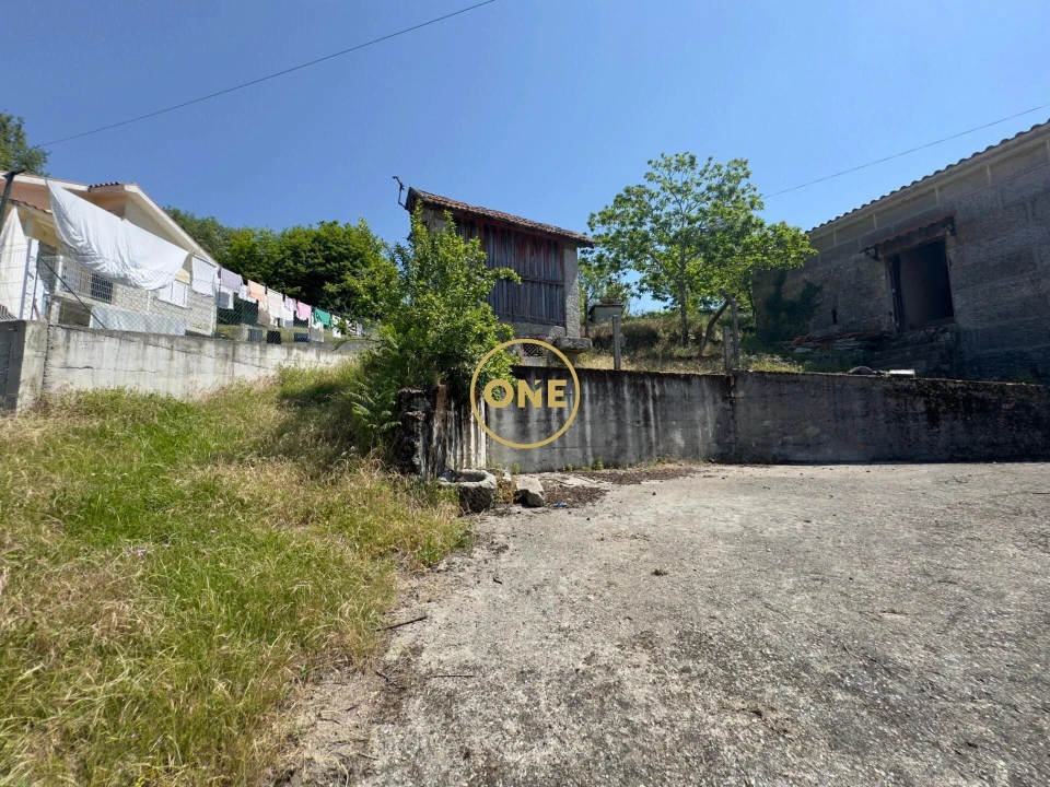 Moradia T3 para Venda em Viariz Foto 2