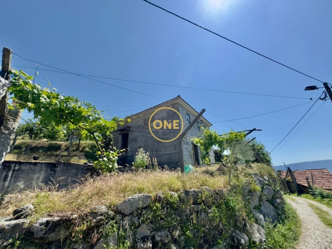 Moradia T3 para Venda em Viariz Foto 4