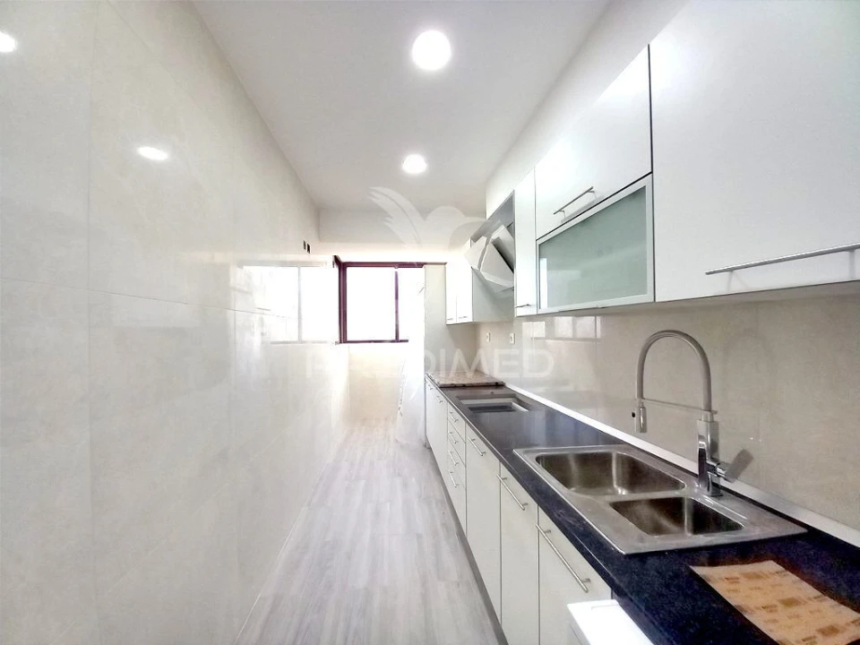 Apartamento T3 para Venda em Costa da Caparica Foto 20