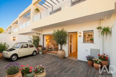 Moradia T5 para Venda em Tavira (Santa Maria e Santiago)